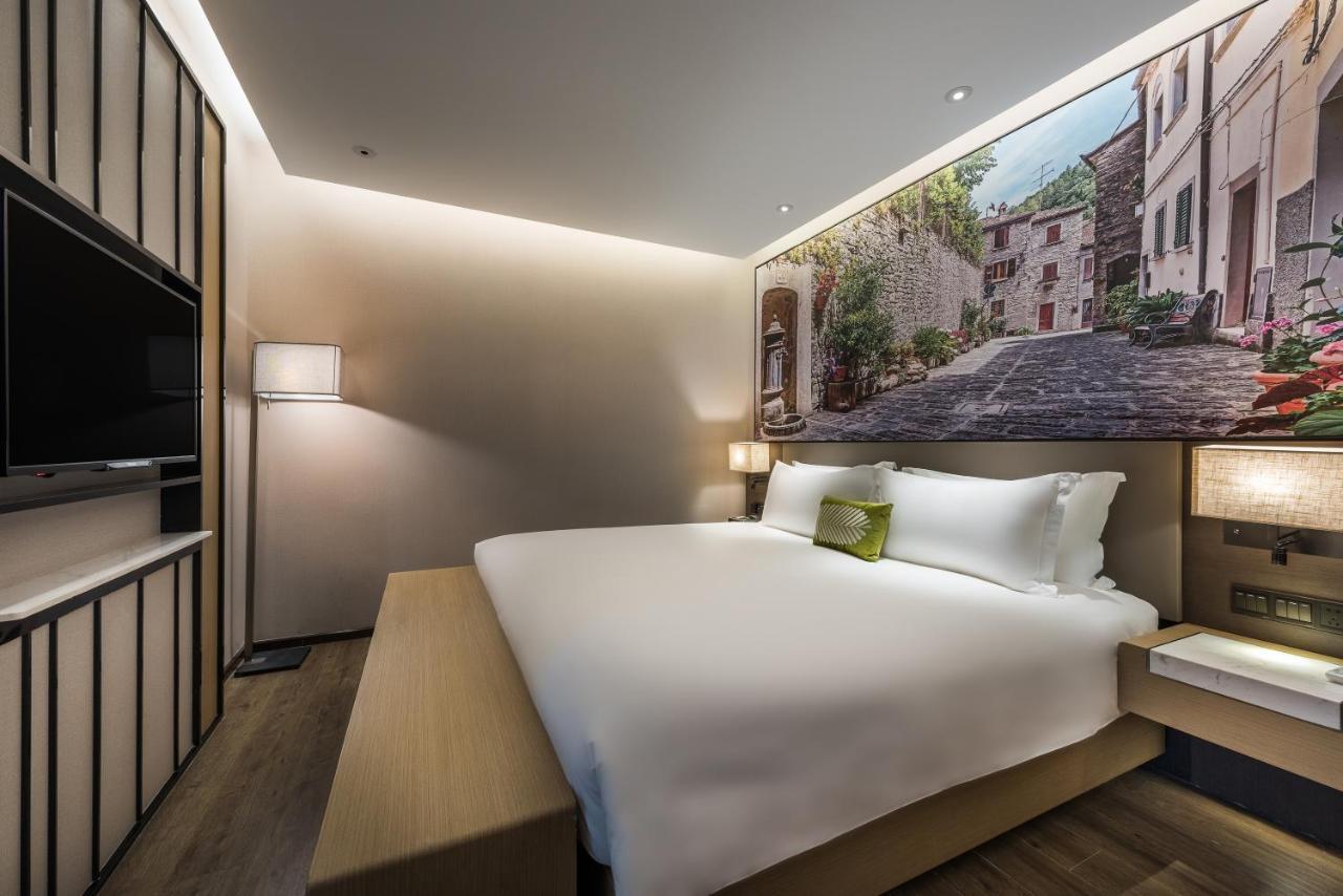 Mercure Shanghai Hongqiao Railway Station Exterior foto