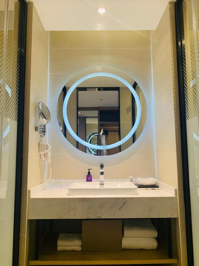 Mercure Shanghai Hongqiao Railway Station Exterior foto